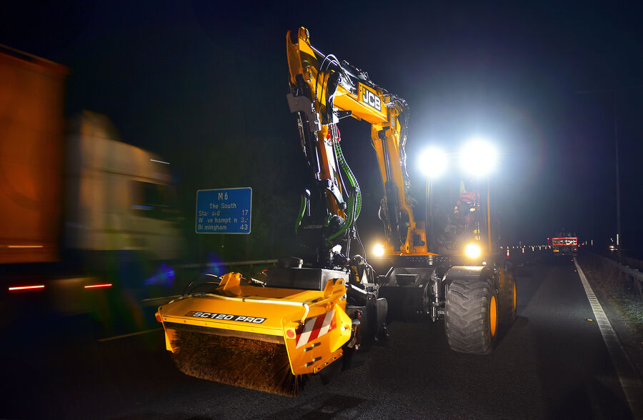快速鏟除公路坑洞！JCB坑洞修補神器PotholePro